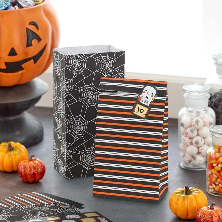 Hallmark You've Been Booed 30-Pack Halloween Paper Goodie Bags With Stickers 3 Hallmark You've Been Booed 30-Pack Halloween Paper Goodie Bags With Stickers - Image 2