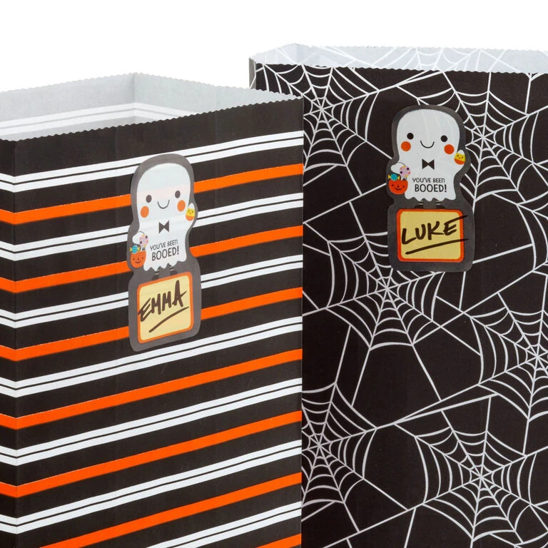 Hallmark You've Been Booed 30-Pack Halloween Paper Goodie Bags With Stickers 5 Hallmark You've Been Booed 30-Pack Halloween Paper Goodie Bags With Stickers - Image 4