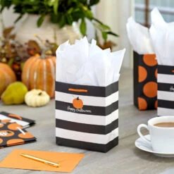 Hallmark 6.5" Assorted 8-Pack Stylish Halloween Small Gift Bags -Hallmark online Shop Assorted Stylish Halloween Small Gift Bags 5HGB1880 02