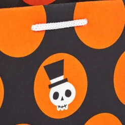 Hallmark 6.5" Assorted 8-Pack Stylish Halloween Small Gift Bags -Hallmark online Shop Assorted Stylish Halloween Small Gift Bags 5HGB1880 05