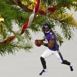 Hallmark NFL Baltimore Ravens Lamar Jackson Ornament -Hallmark online Shop Baltimore Ravens Lamar Jackson Keepsake Ornament 2299QXI7167 02