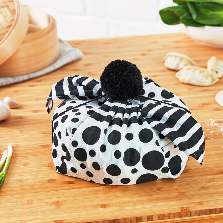 Hallmark 26" Black-and-White Fabric Gift Wrap With Elastic Band 4 Hallmark 26" Black-and-White Fabric Gift Wrap With Elastic Band - Image 2