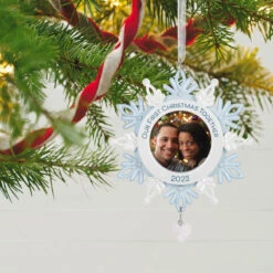 Hallmark Our First Christmas Together Snowflake 2023 Photo Frame Ornament 9 Hallmark Our First Christmas Together Snowflake 2023 Photo Frame Ornament -Hallmark online Shop BlueWhite Snowflake Picture Frame Keepsake Ornament 1699QGO2879 02