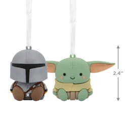 Better Together Star Wars: The Mandalorian™ And Grogu™ Magnetic Hallmark Ornaments, Set Of 2 9 Better Together Star Wars: The Mandalorian™ And Grogu™ Magnetic Hallmark Ornaments, Set Of 2 -Hallmark online Shop Mandalorian and Grogu Christmas Ornaments 3HCM2401 03