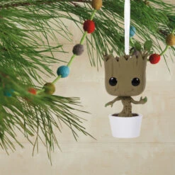 Marvel Guardians Of The Galaxy Groot Funko POP!® Hallmark Ornament -Hallmark online Shop Marvel Guardians of the Galaxy Groot Funko POP Christmas Ornament 3HCM1099 02