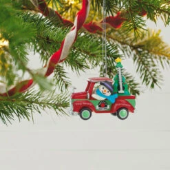 Hallmark Holiday Parade Nello's Music Shop Truck 2023 Ornament 9 Hallmark Holiday Parade Nello's Music Shop Truck 2023 Ornament -Hallmark online Shop Nellos Music Shop Truck Keepsake Ornament 1799QXR8079 02
