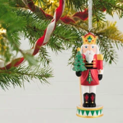 Hallmark Noble Nutcrackers Special Edition Porcelain Ornament 9 Hallmark Noble Nutcrackers Special Edition Porcelain Ornament -Hallmark online Shop Nutcracker With Tree Keepsake Ornament 3499QGO2979 02