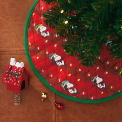 Hallmark Mini The Peanuts® Gang Snoopy Christmas Tree Topper And Tree Skirt, Set Of 2 -Hallmark online Shop Peanuts Snoopy Mini Keepsake Tree Skirt and Topper 2599QSB6249 02