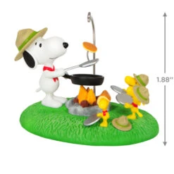 Hallmark The Peanuts® Gang Pancake Pals Ornament -Hallmark online Shop Snoopy Beagle Scouts Pancake Breakfast Keepsake Ornament 1899QXI7049 03
